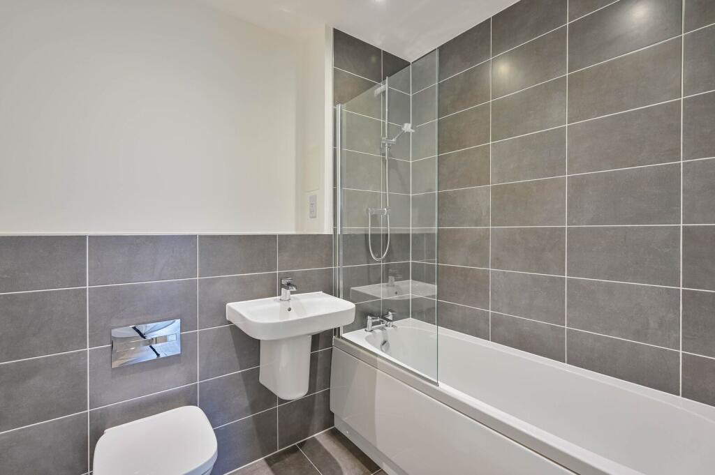 Apartment in Guildford - View 5