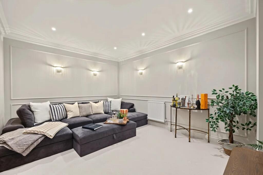 House in London - View 3