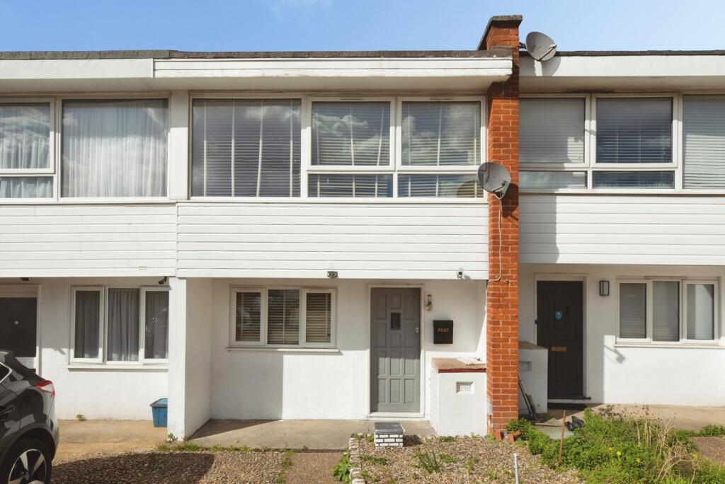 Main image of property: The Mews, Ilford, Essex, IG4