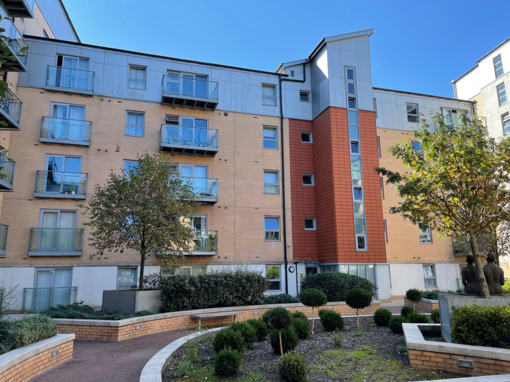 Main image of property: Queen Mary Avenue, E18