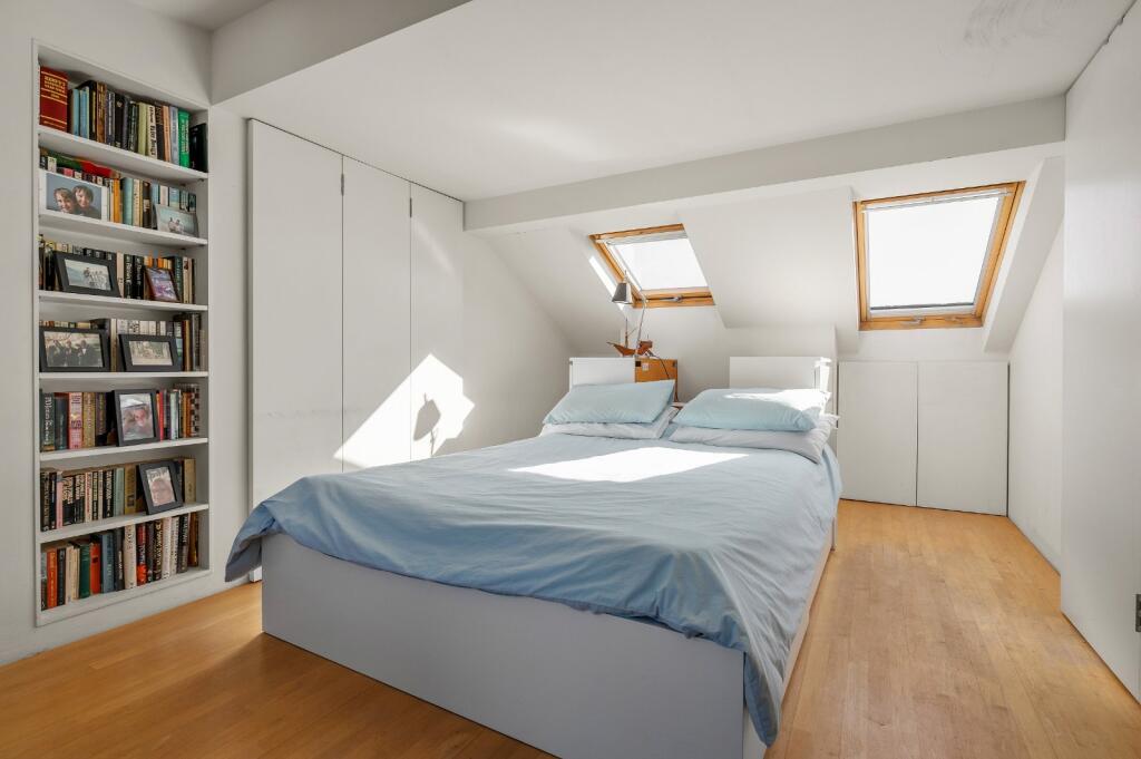 House in London - View 4