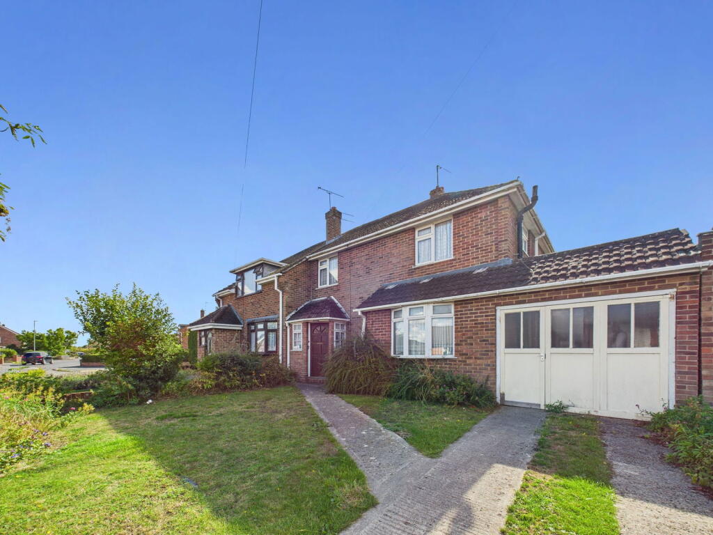 Main image of property: Meadowcroft, Swindon, SN2 7LW