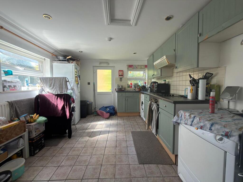 Main image of property: Richmond Road, Roath, Cardiff