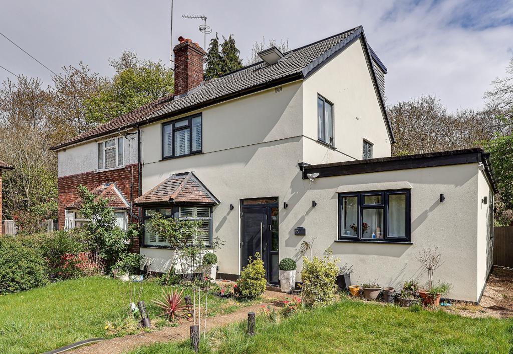 5-bed semi-detached on Harewood Gardens, Sanderstead, Surrey, CR2 9BU, £650,000