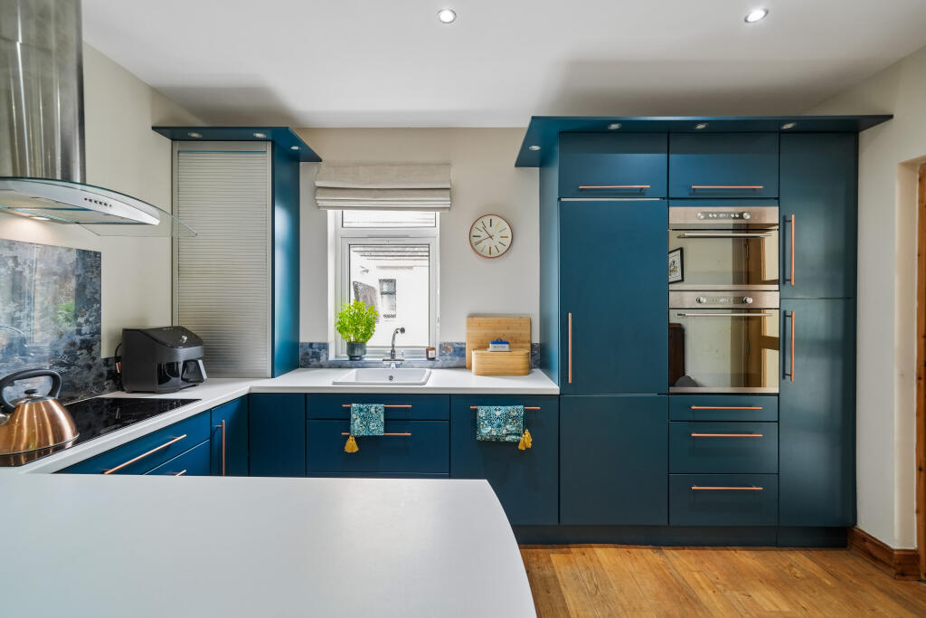 House in Clarkston, Millerston - More