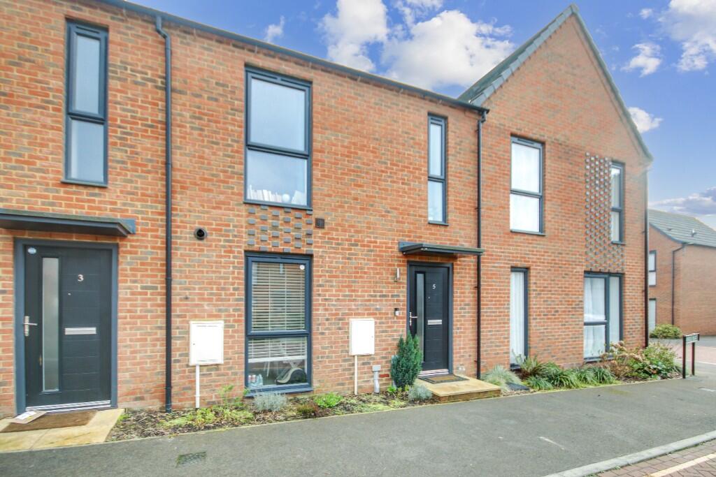 Main image of property: Arnold Place, RH10