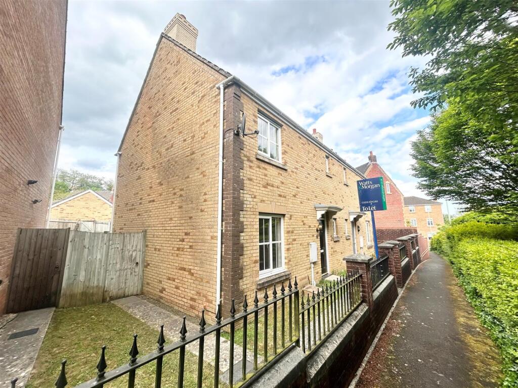 Main image of property: Parc Bron Haul, Broadlands, Bridgend, CF31 5EP