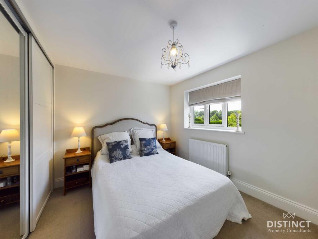 House in West Oxfordshire, Bladon - View 2