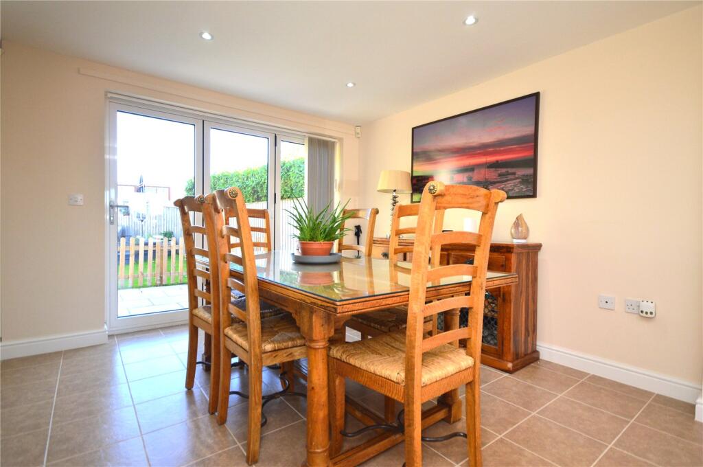 House in Huish Episcopi, Wearne - View 4