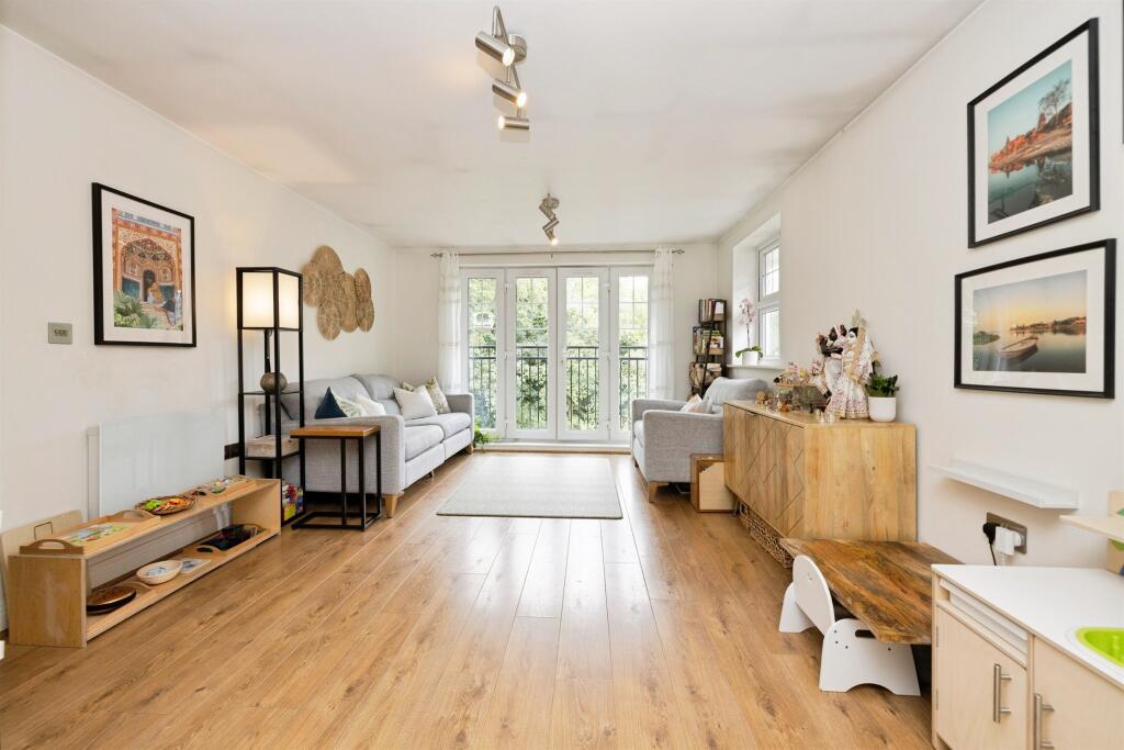 Main image of property: Elliot Road, Watford