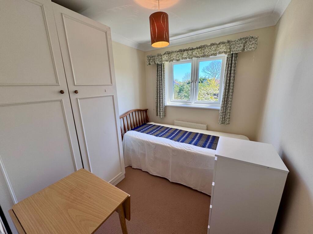 House in Guildford, Onslow Village - View 6