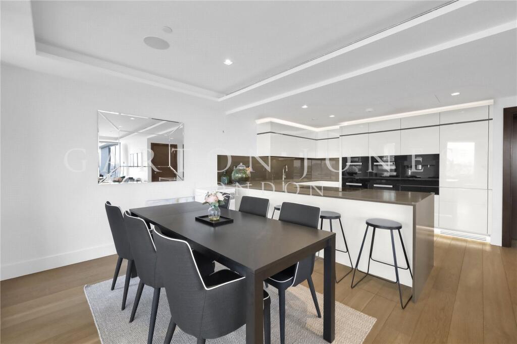 Apartment in London - View 5