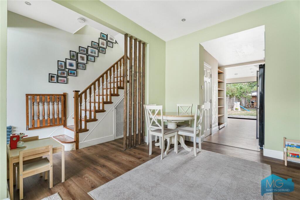 House in London - More