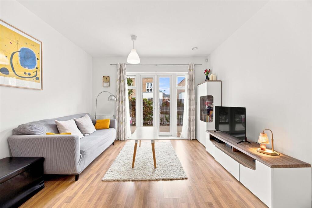 Apartment in London - View 2