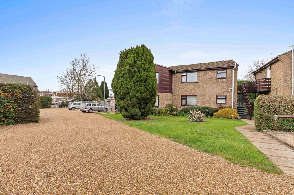 Main image of property: Oakengrove Road, Hazlemere, HP15