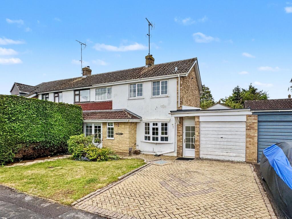 Main image of property: Cowleaze Close, Shrivenham, SN6
