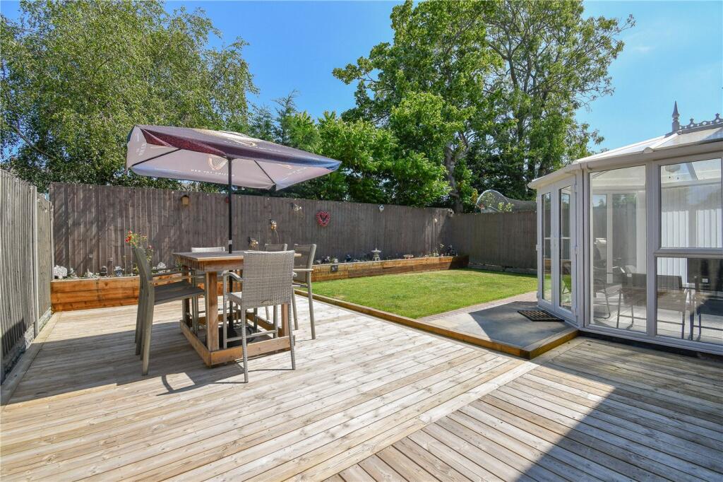 House in Wirral, Liverpool City Region - View 5