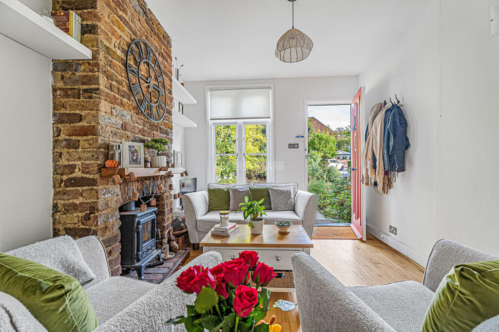 House in London - View 5