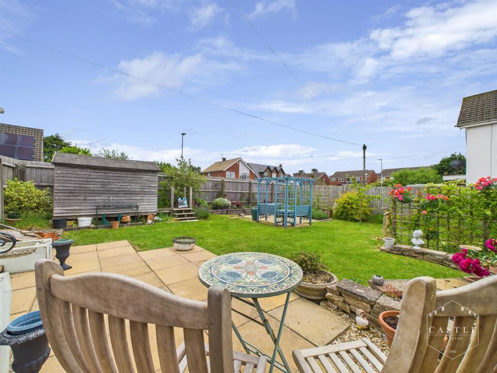 House in Leicester - More