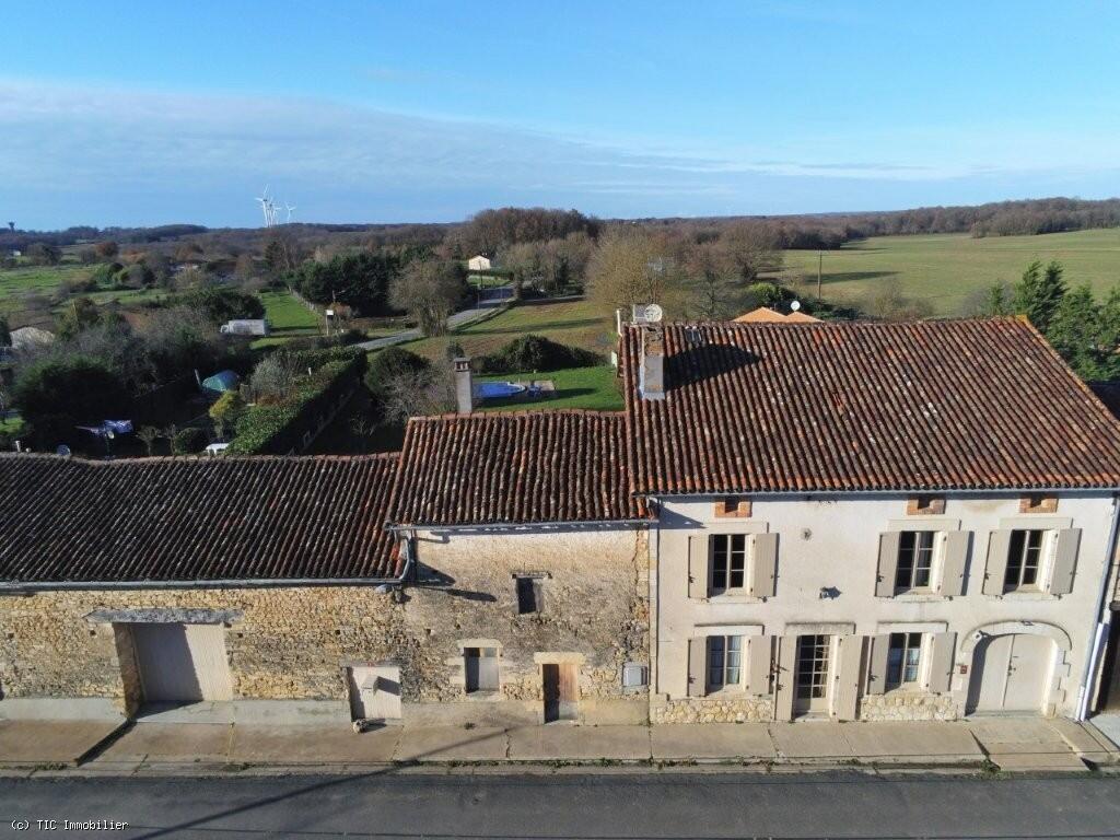 Main image of property: Champagne-Mouton, Poitou-Charentes, 16450, France