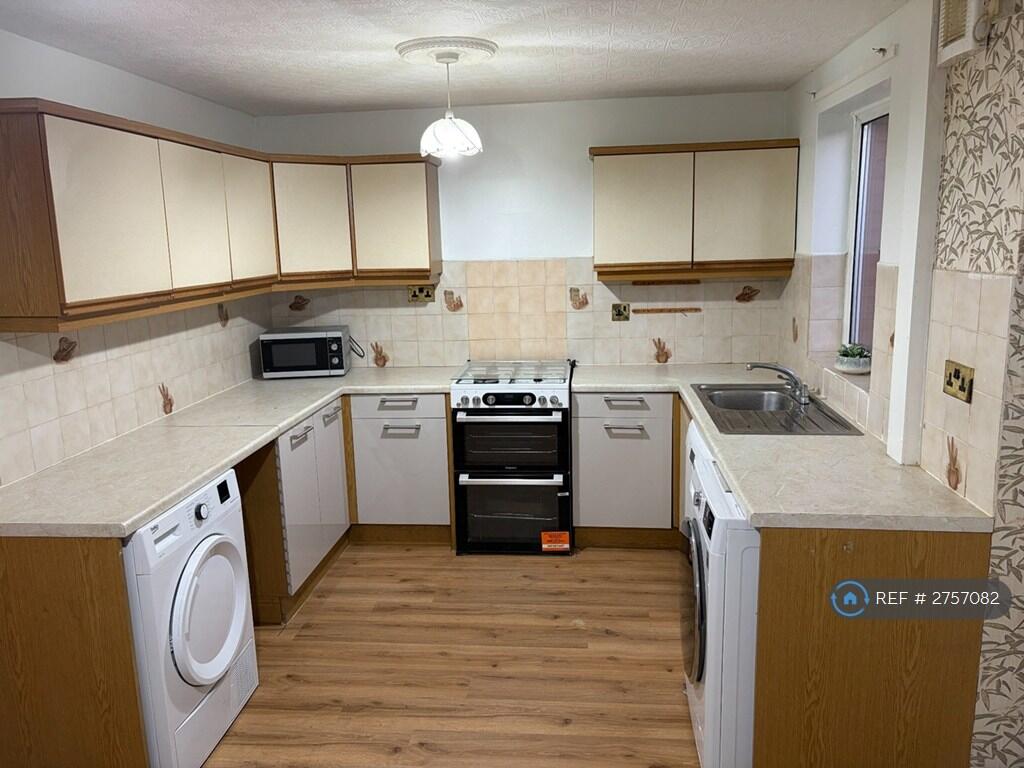 Main image of property: Rosebank Gardens, Leeds, LS3
