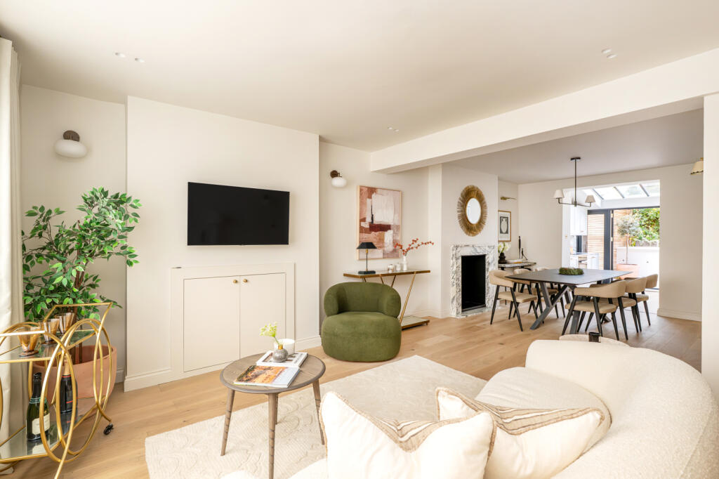 Main image of property: Westbourne Park Road, London, W11