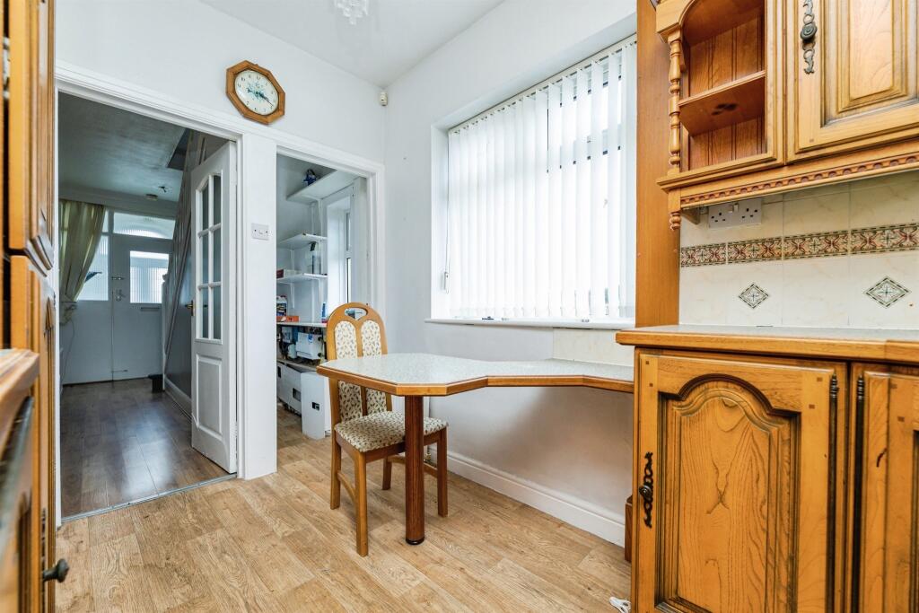 House in Rotherham, South Yorkshire - View 6