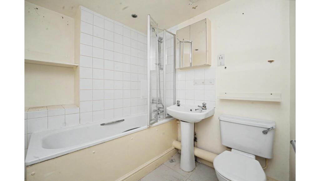 Apartment in London - View 4