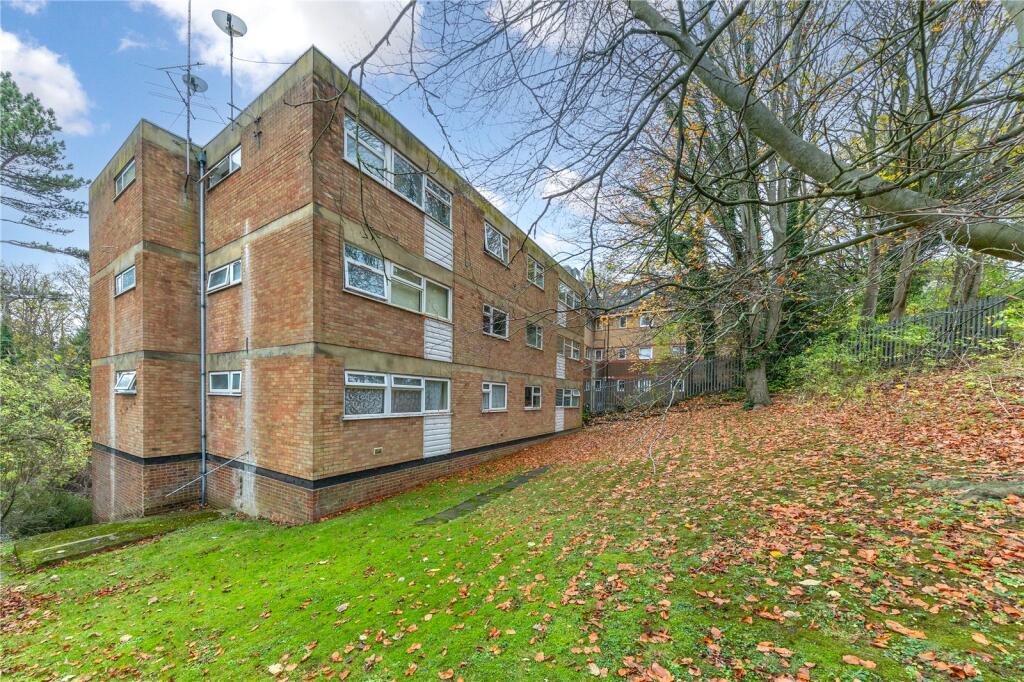 Crawley Green Road, Luton, Bedfordshire, LU2 photo 2