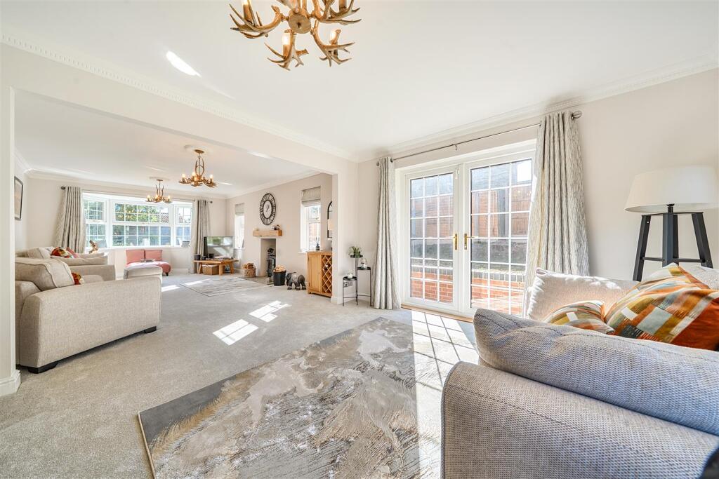 House in Fareham, Hampshire - View 5