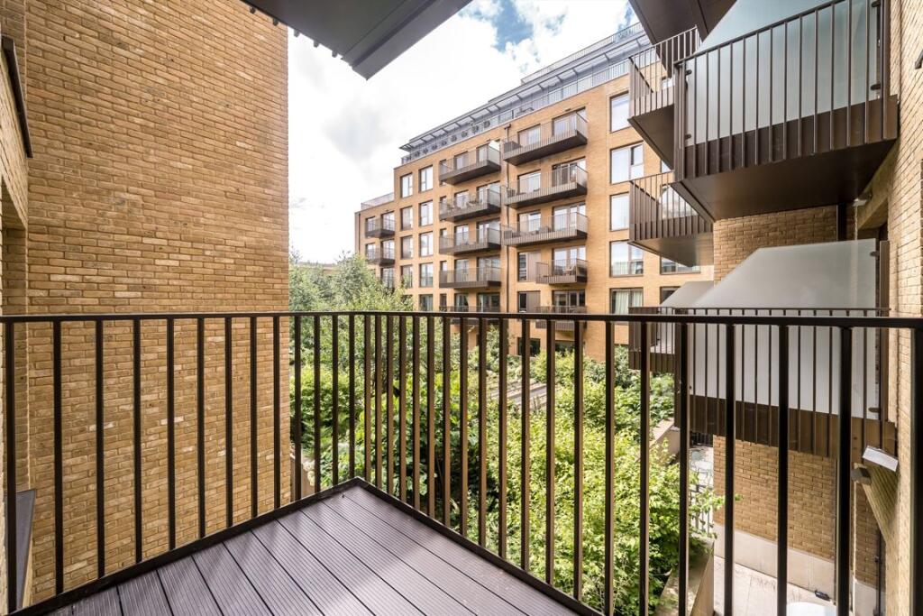 Apartment in London - View 4