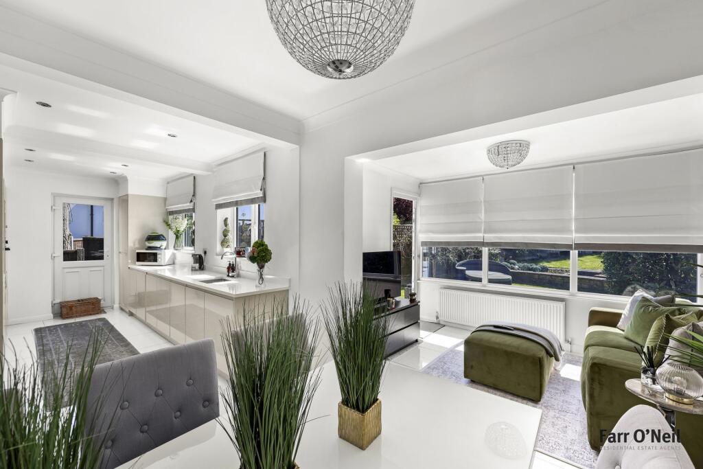 River Road, Buckhurst Hill, IG9 photo 4