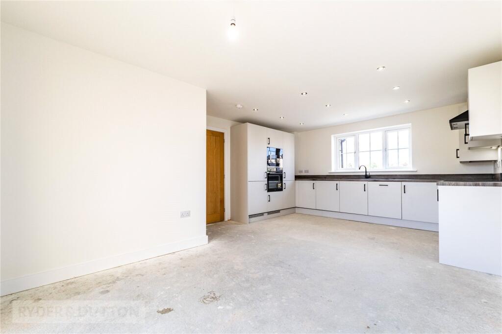 Hollyfield View, Huddersfield, West Yorkshire, HD3 - View 3