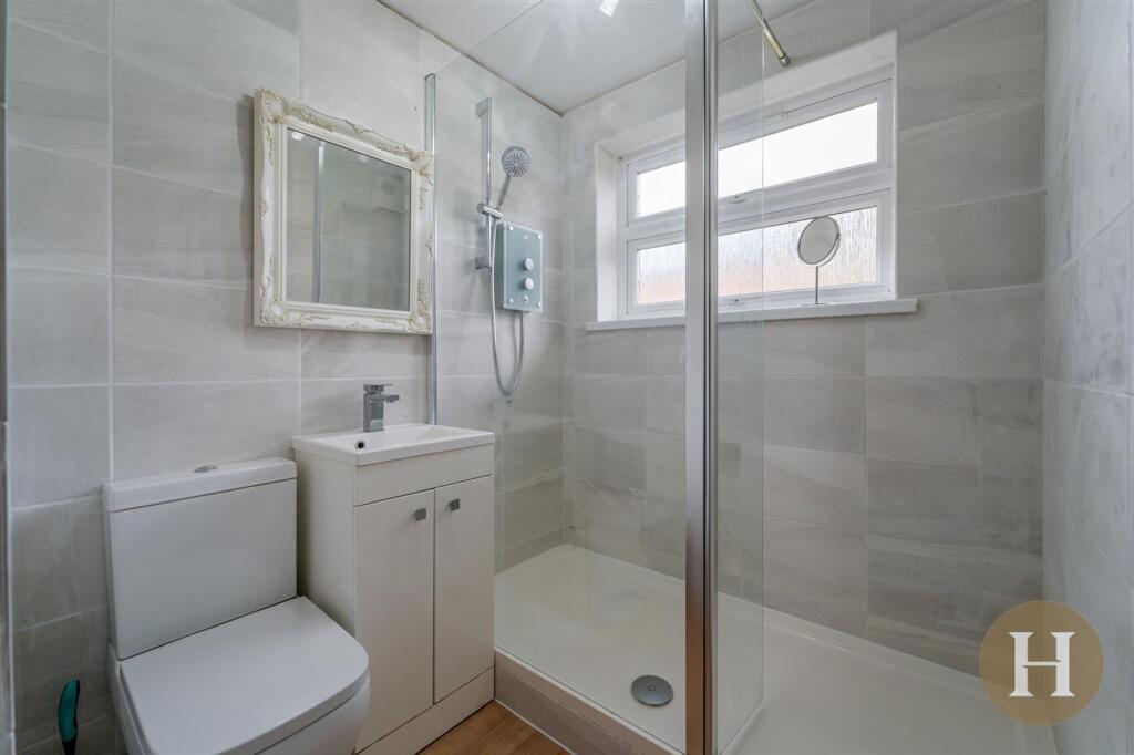 Apartment in Birmingham, Harborne - View 4