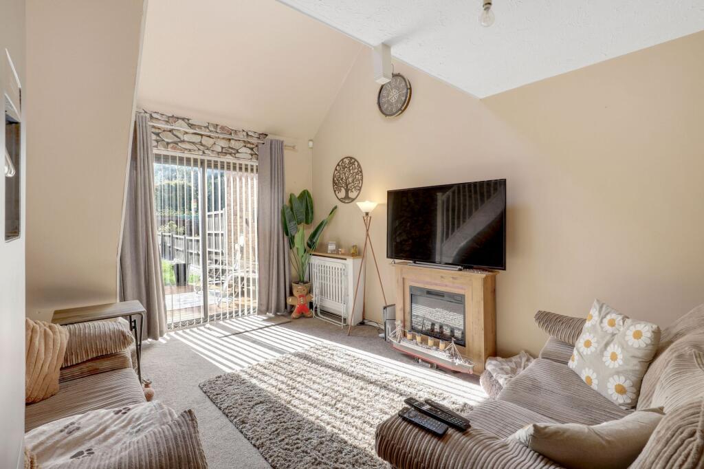 House in Rushcliffe, Nottinghamshire - View 3
