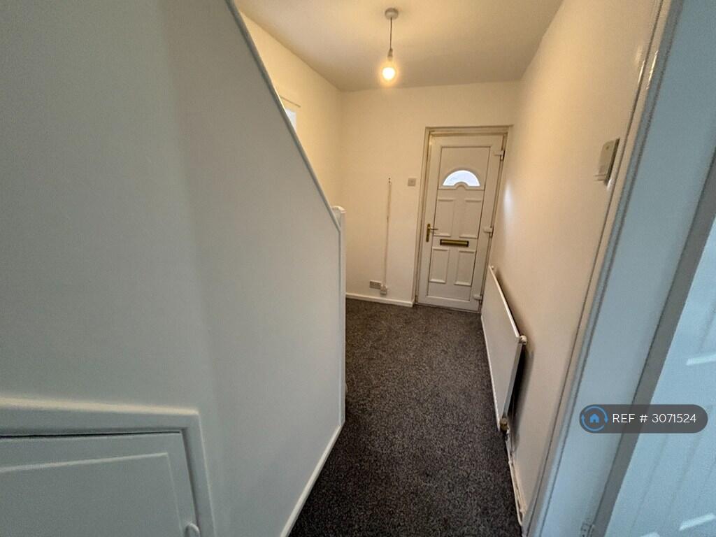 House in Oldham - View 3