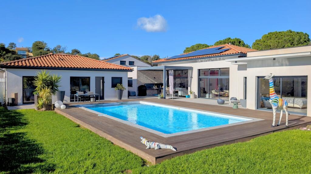 Main image of property: 66740 laroque-des-alberes