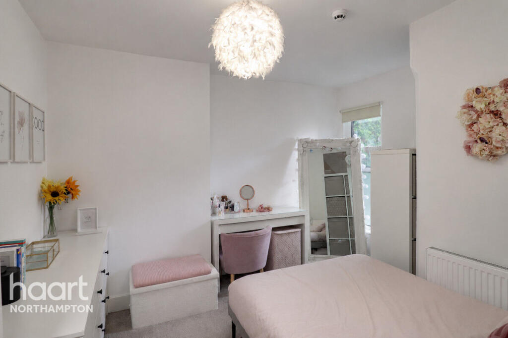 Main image of property: Semilong Road, Northampton