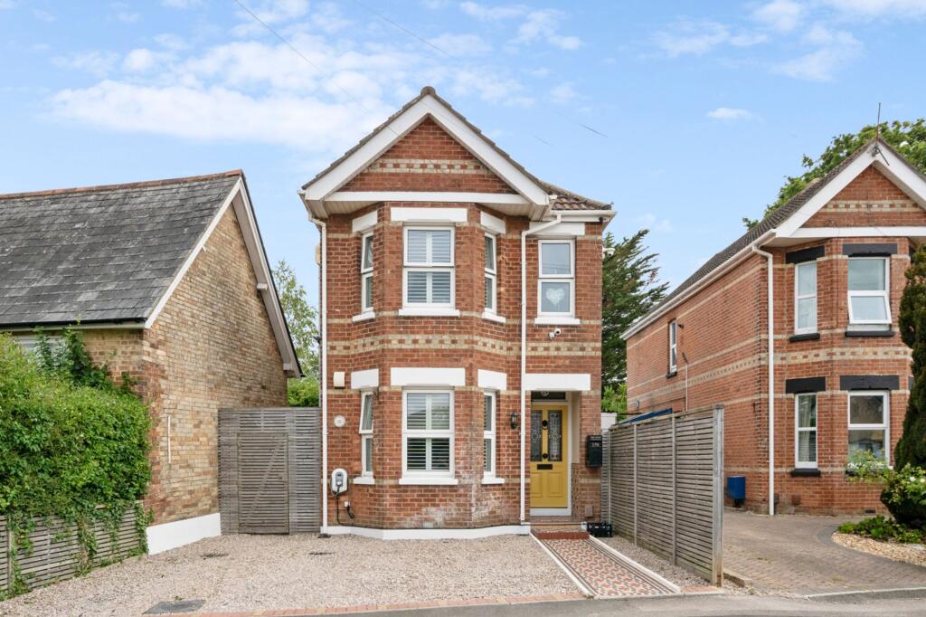 Main image of property: Pottery Road, Poole, BH14