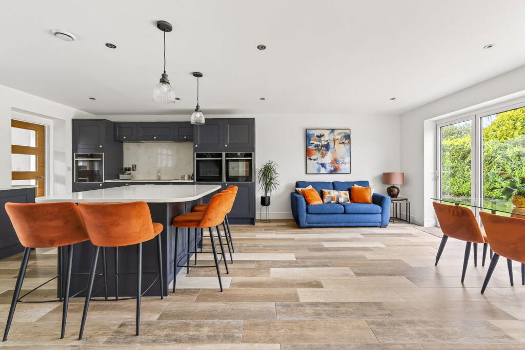 House in Wealden, Maresfield - More