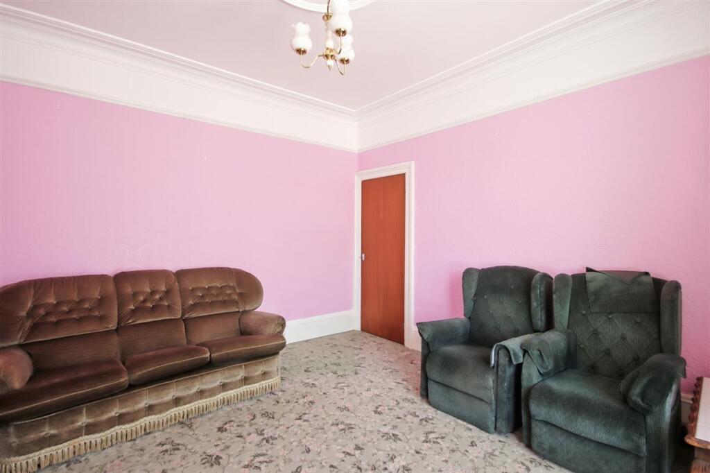 House in Chesterfield, Stonegravels - View 4