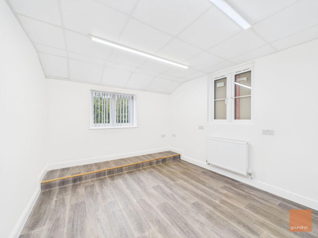 Offices & Workshops To Rent, Nr Redruth, TR16 4QG photo 3
