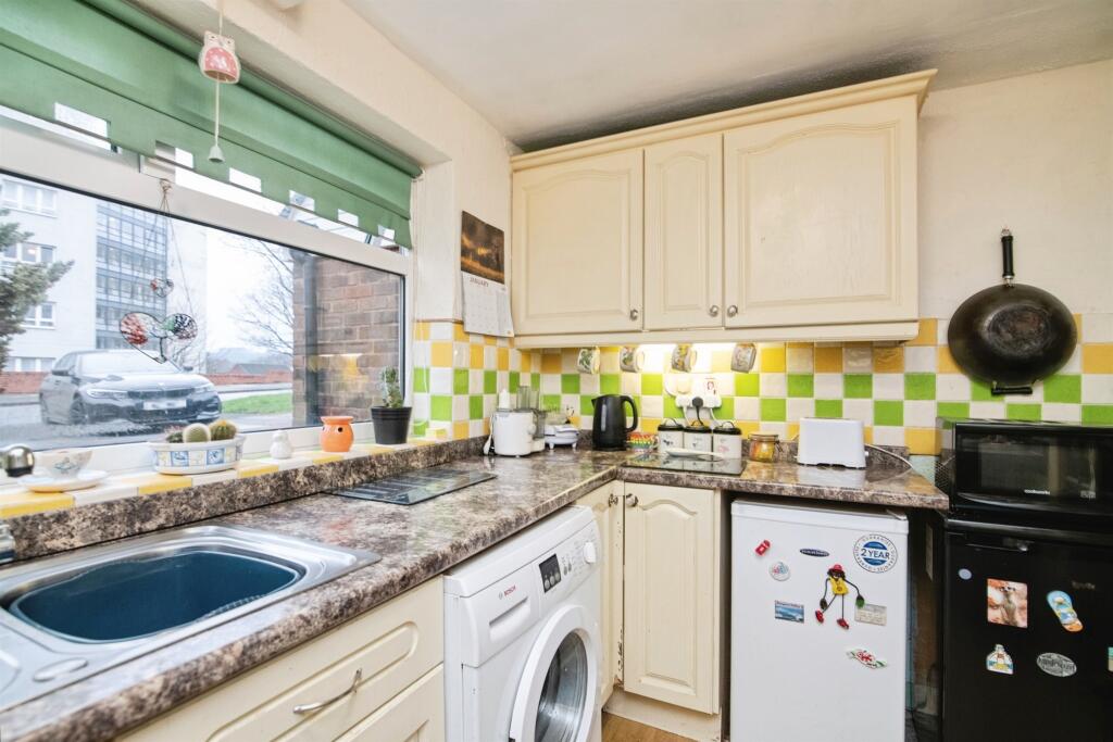 House in Birmingham, West Midlands - View 3