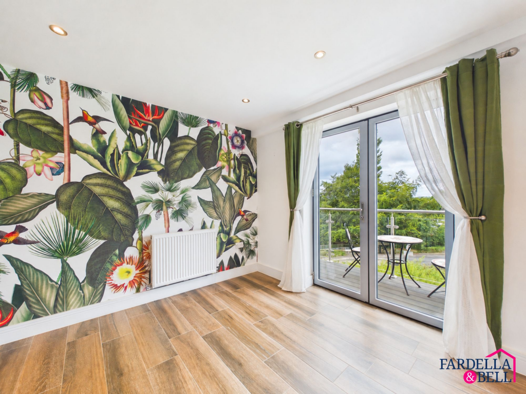 Apartment in Blackburn - More