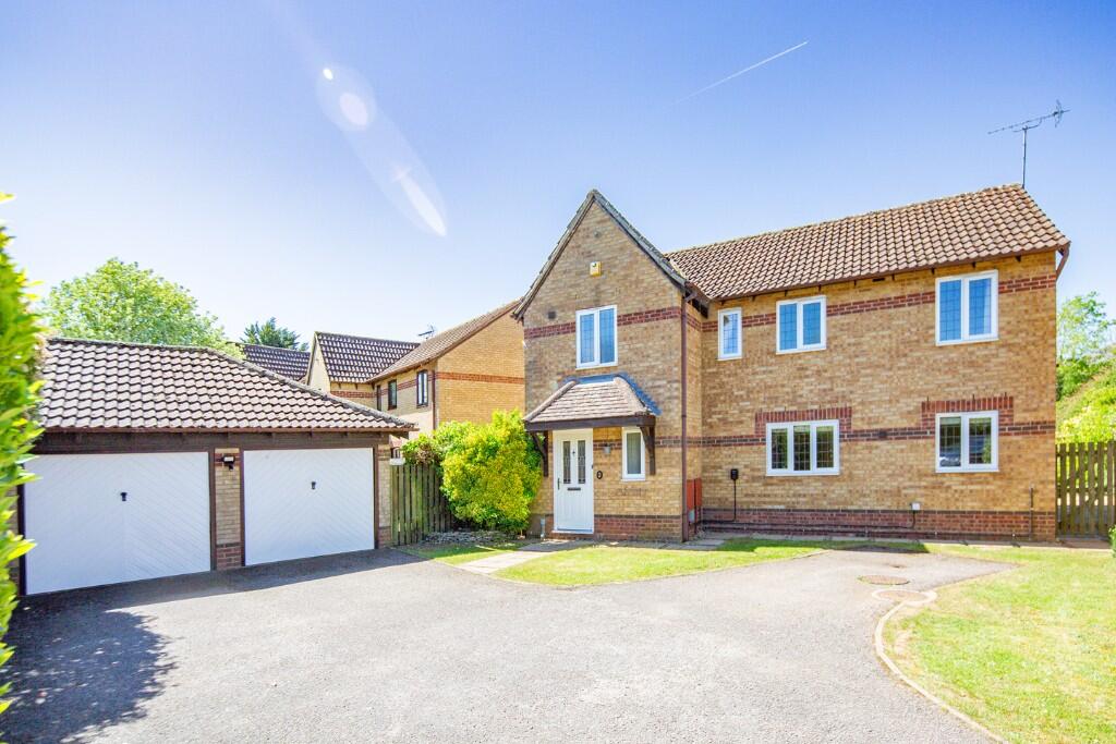 Main image of property: 43, Juniper Gardens, Southwold, Bicester, Oxfordshire, OX26 3FS