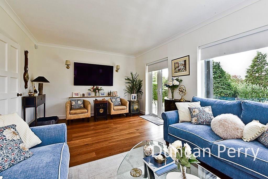 House in Potters Bar - More