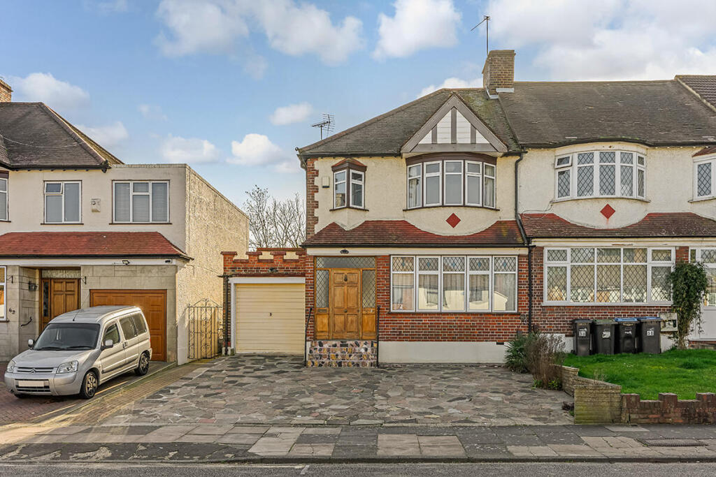 Seafield Road, London, N11 - View 2