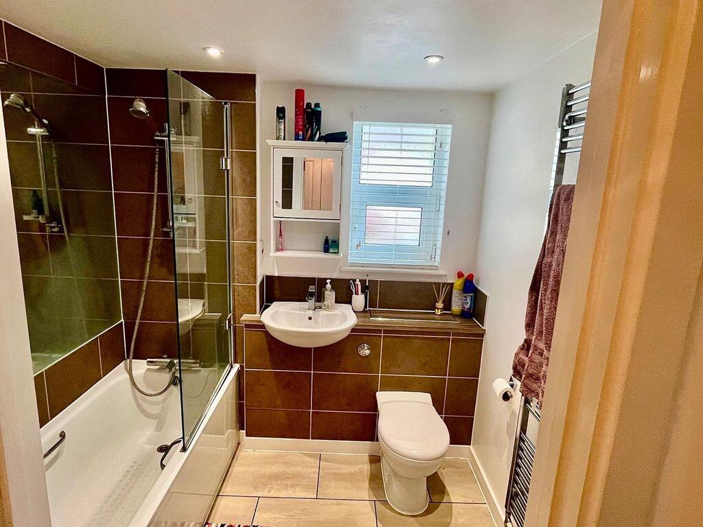 Apartment in London - View 5
