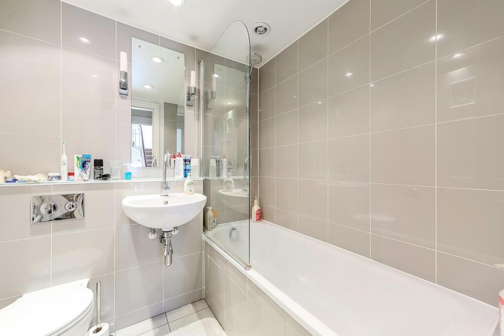 Apartment in London - View 4