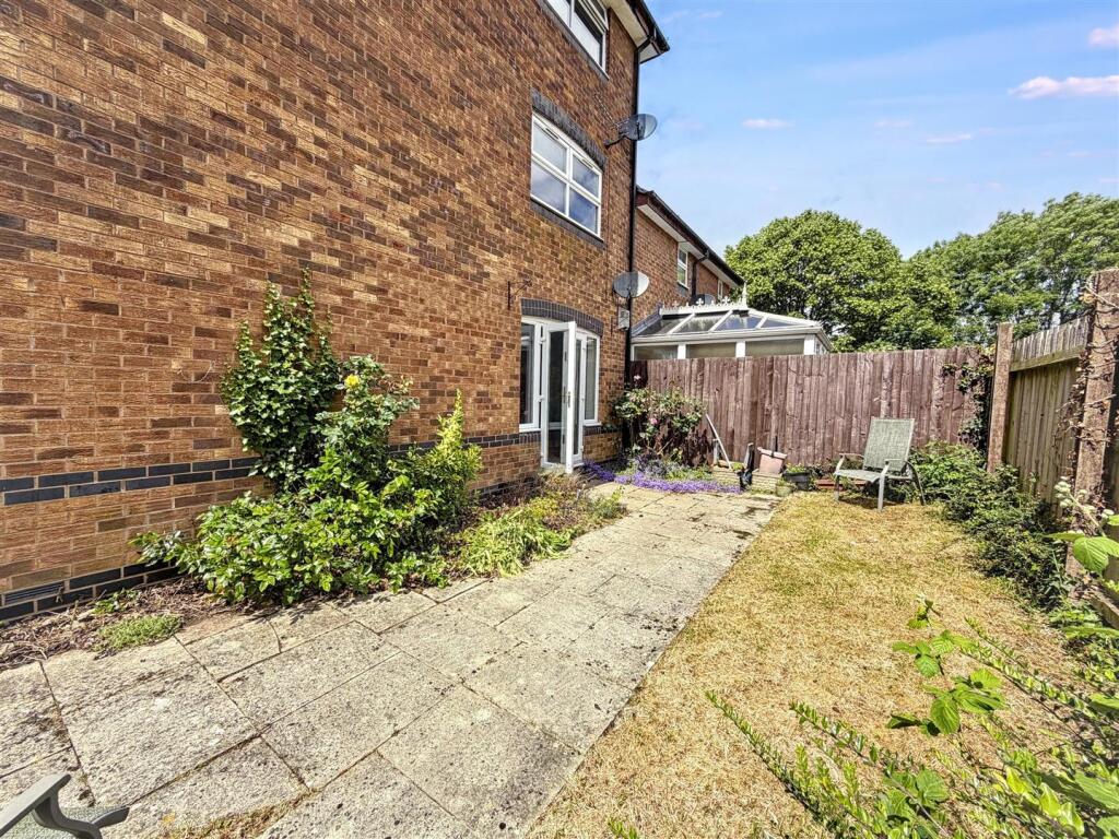 Apartment in Newport, Somerton, Liswerry - View 3